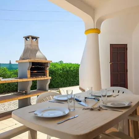 Ceu 게스트하우스 Odiáxere