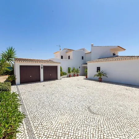 Ceu 게스트하우스 *