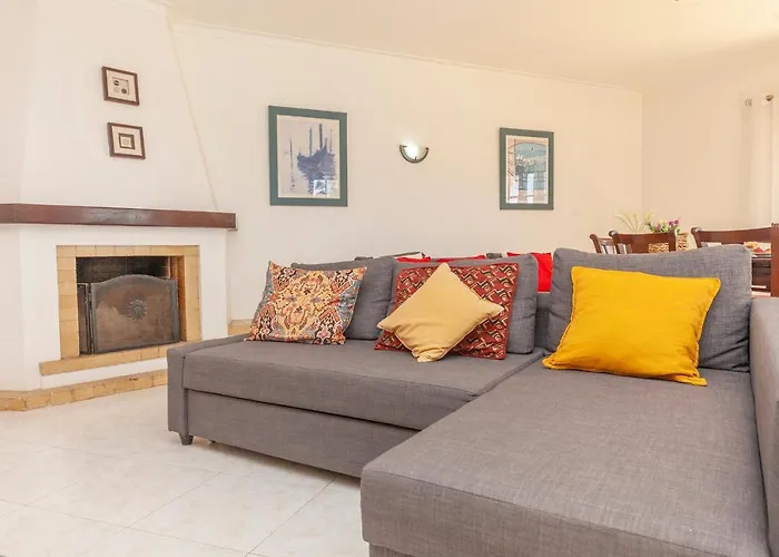 Πανσιόν Ceu *